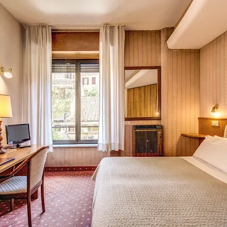 King Hotel 3*