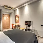 King Hotel 3*
